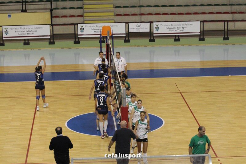 111030 volley 266_tn.jpg